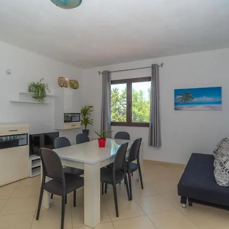 Pellicano By Interhome