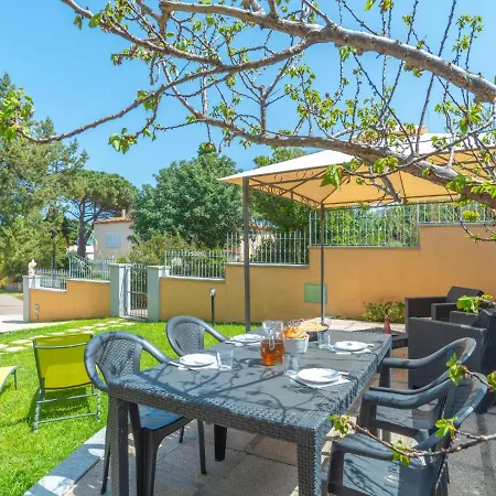 Pellicano By Interhome Casa de Férias