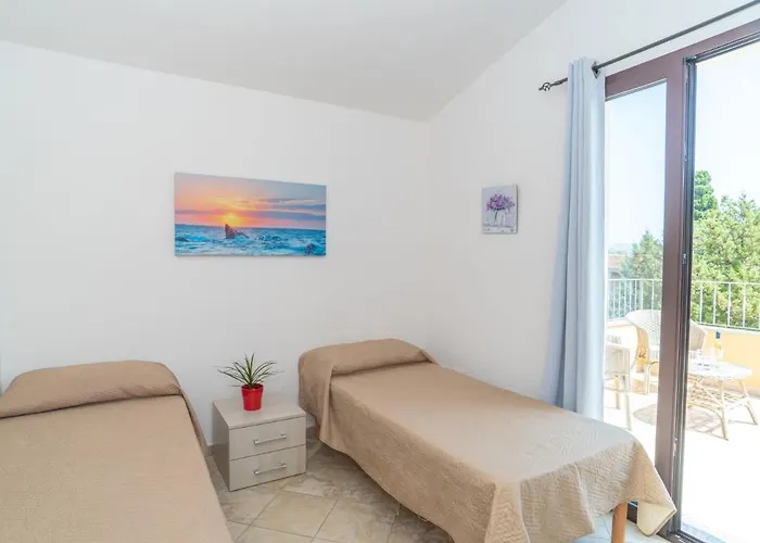 Nyaraló Pellicano By Interhome Olbia